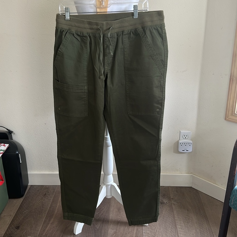 Columbia Sportswear Women’s L cargo khaki jogger style pants